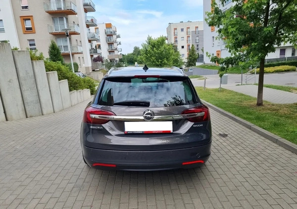 Opel Insignia cena 32900 przebieg: 219000, rok produkcji 2016 z Gdańsk małe 121